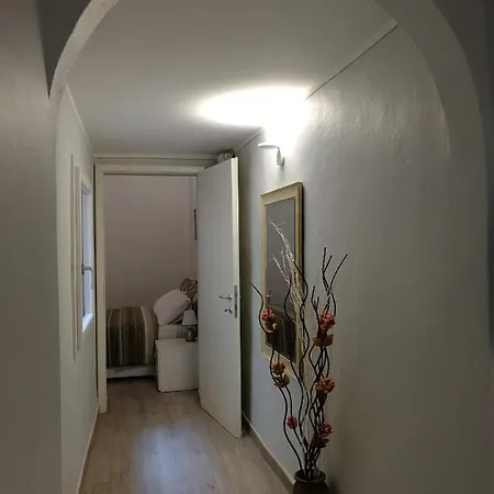 La Casa De Lazarina Florence
